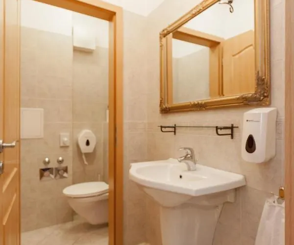 Gde Holló Budapest